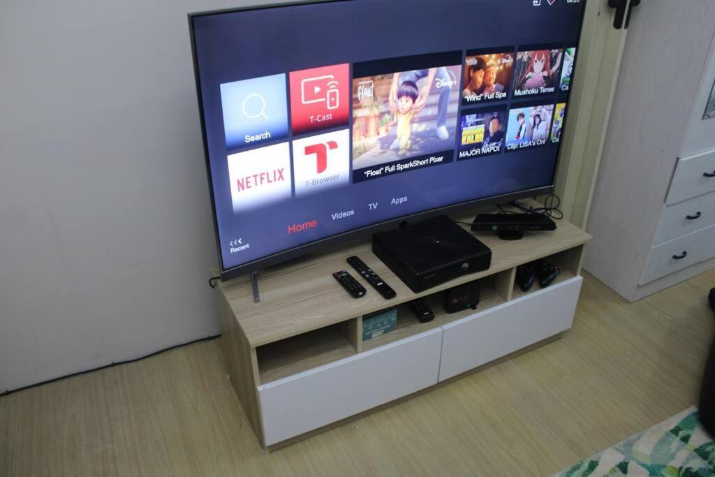 Huge A2J Executive Luxury 1Br Suite Near Abs Cbn, Gma Manila Luaran gambar