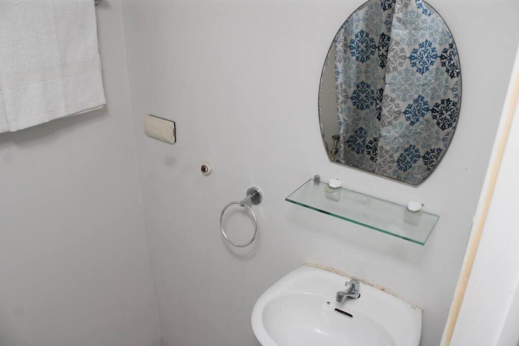 Huge A2J Executive Luxury 1Br Suite Near Abs Cbn, Gma Manila Luaran gambar