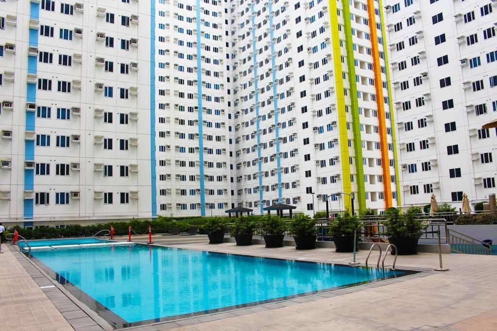 Huge A2J Executive Luxury 1Br Suite Near Abs Cbn, Gma Manila Luaran gambar