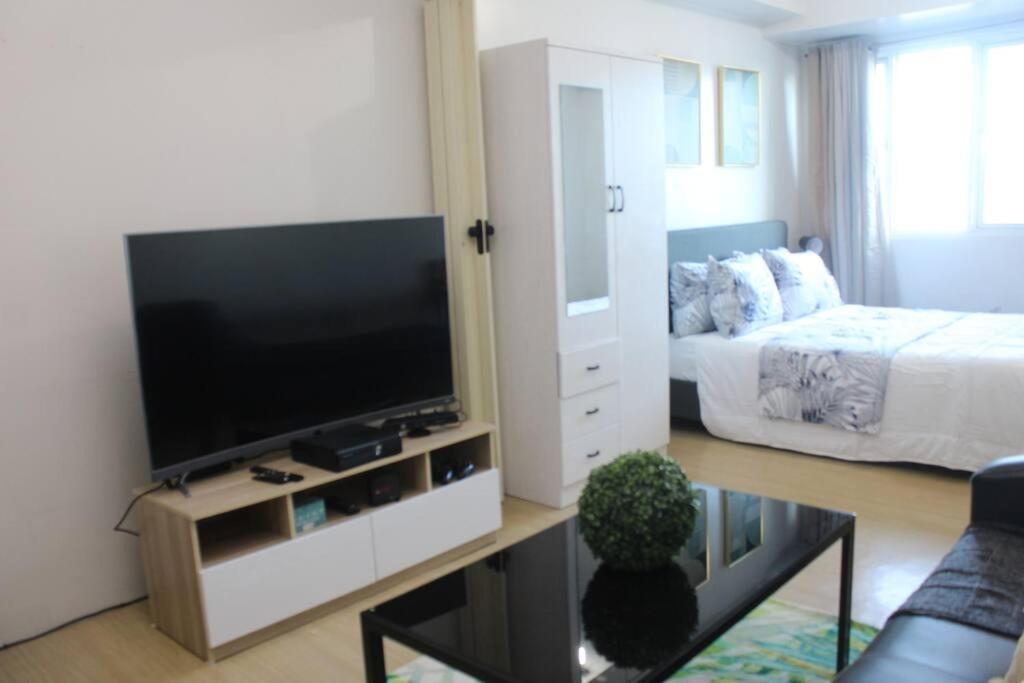 Huge A2J Executive Luxury 1Br Suite Near Abs Cbn, Gma Manila Luaran gambar