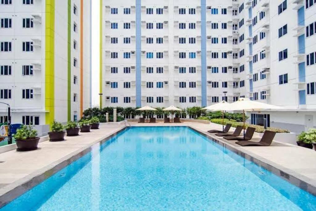 Huge A2J Executive Luxury 1Br Suite Near Abs Cbn, Gma Manila Luaran gambar
